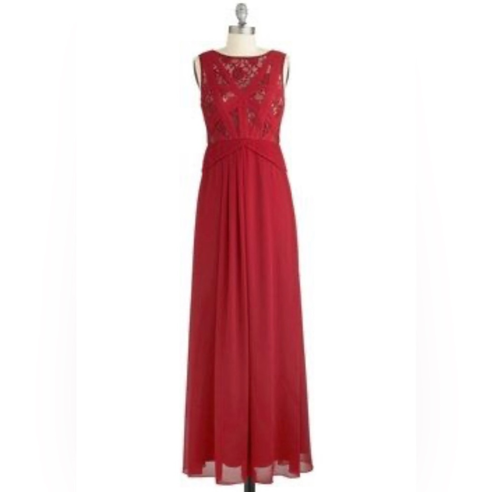 Minuet Red Lace & Chiffon Gown